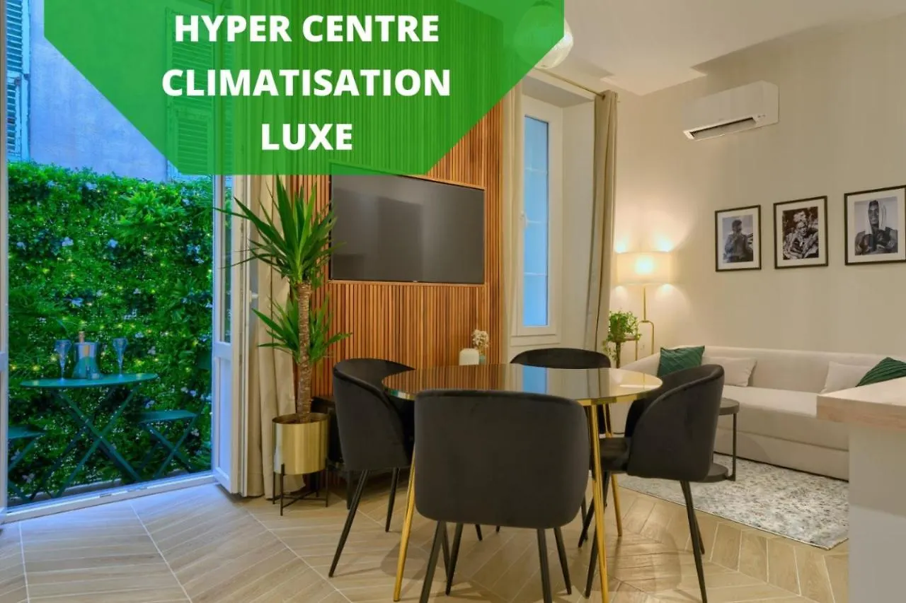 Casa Alma. Hyper Centre. Luxe. contacts
